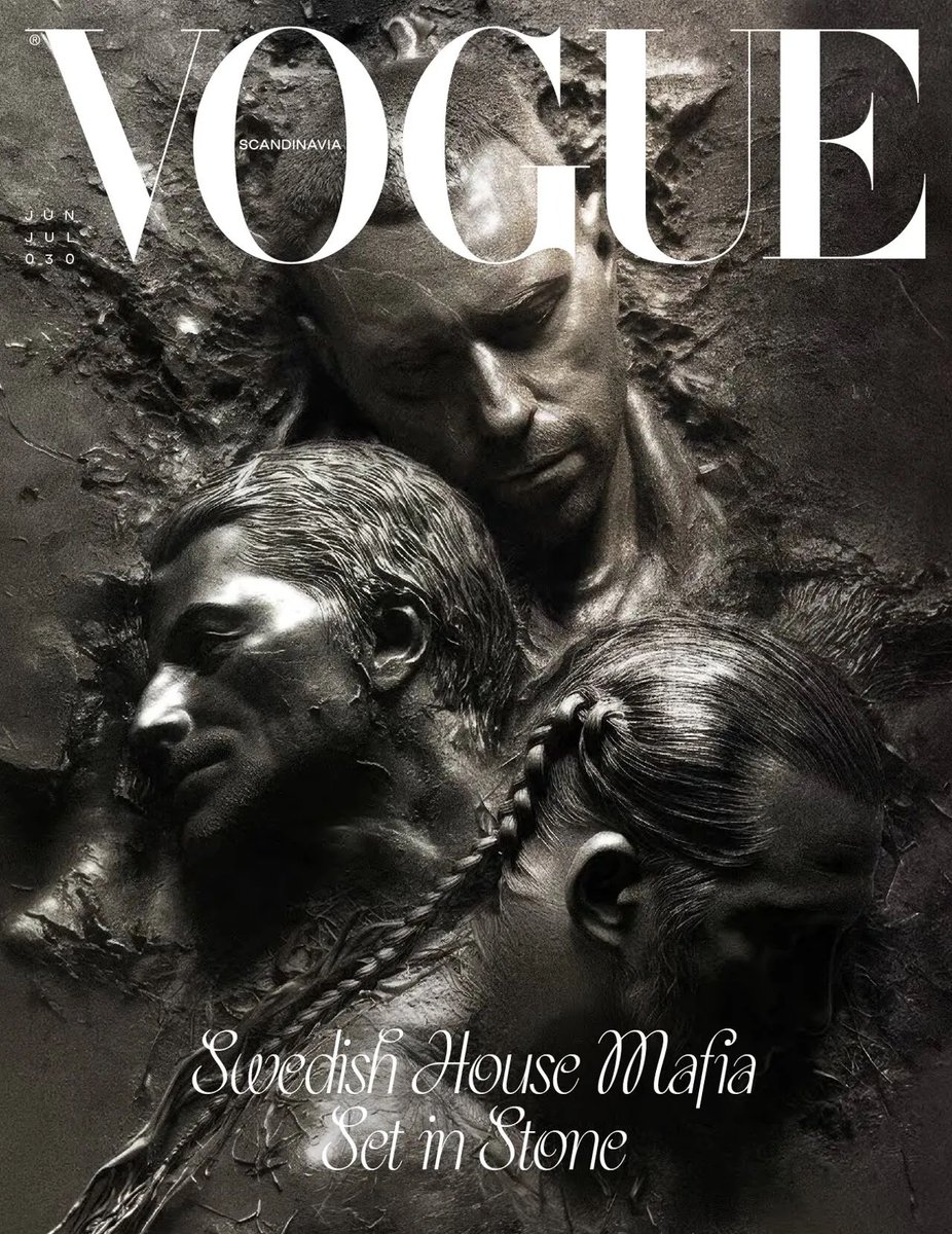 sizedaily's tweet photo. VOGUE SCANDINAVIA OUT NOW. https://t.co/cvvzWV4xtu https://t.co/Ojncvej5hZ