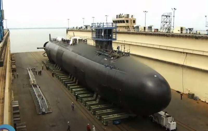 L_ThinkTank's tweet photo. ❗️ [ 🇦🇺 AUSTRALIE | 🇺🇸 ÉTATS-UNIS | 🇬🇧 ROYAUME-UNI ]

🔸 L’Australie recevra finalement trois sous-marins nucléaires d'occasion dans le cadre du partenariat AUKUS.

Canberra et ses partenaires américain et britannique présentent ce changement comme une mesure visant à simplifier la maintenance, la chaîne d’approvisionnement et à réduire les coûts d’un programme estimé jusqu’à 235 milliards de dollars sur 30 ans.

Cette décision intervient après l’abandon en 2021 par l’Australie d’un contrat de 56 milliards d’euros avec Naval Group au profit de sous-marins à propulsion nucléaire américains et britanniques.