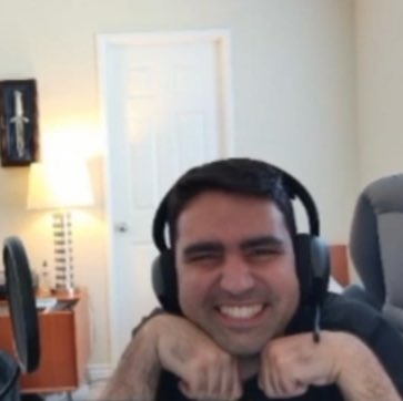 Moonvie (Avi) tweet media