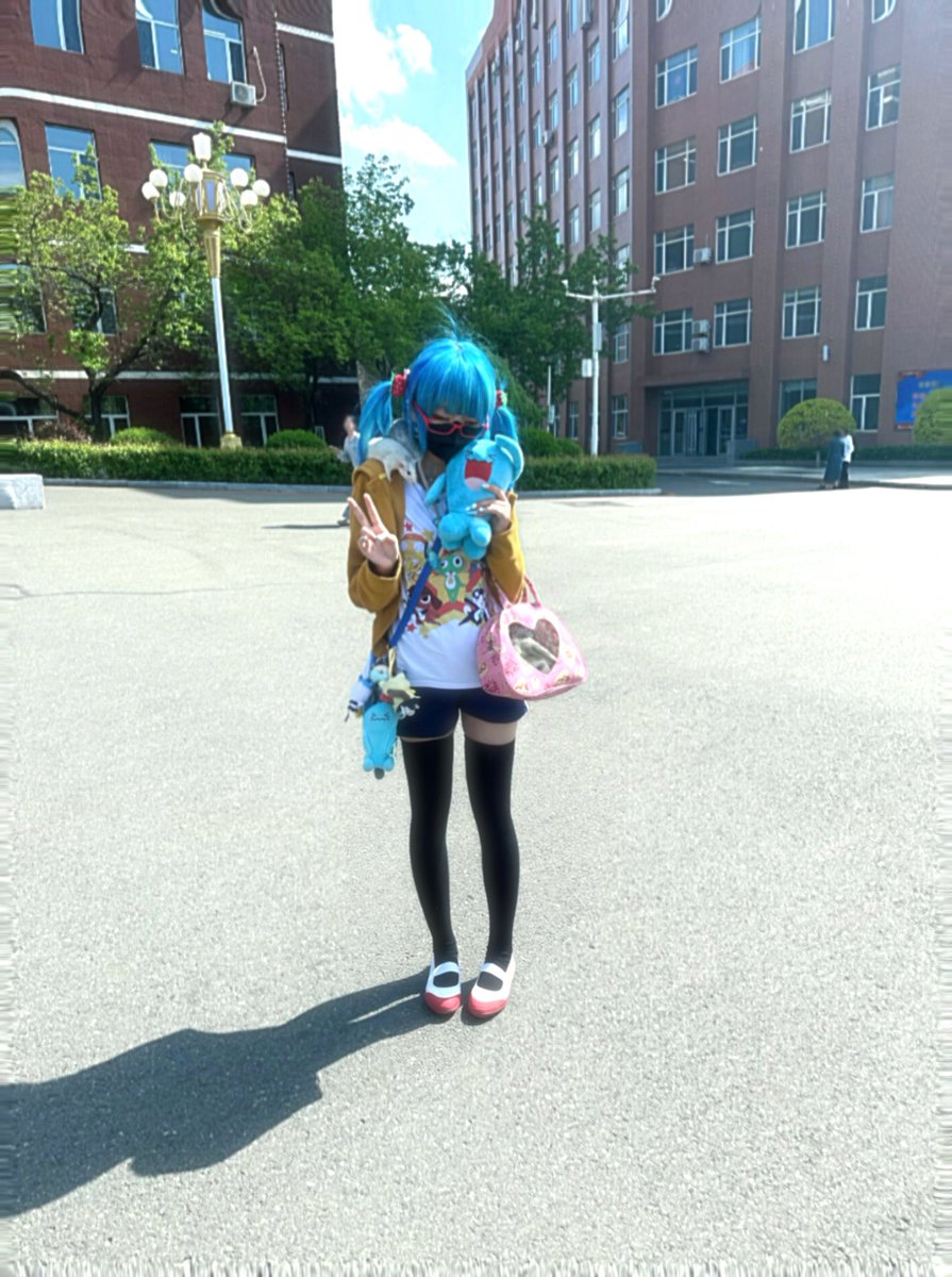 Sakura2333owo's tweet photo. （´-`）以前上大学时我每天的穿搭 https://t.co/F5MhBOFGZe