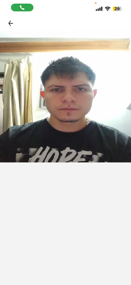 j_wiccan's tweet photo. @Uber_Col me robaron en un envío, algo que era parte fundamental de mi trabajo y ahora quien me responde, mejoren sus filtros de seguridad solo tengo el nombre del conductor Santiago marciales Alonso cel: 3102604166 https://t.co/HCm1WvXI7D