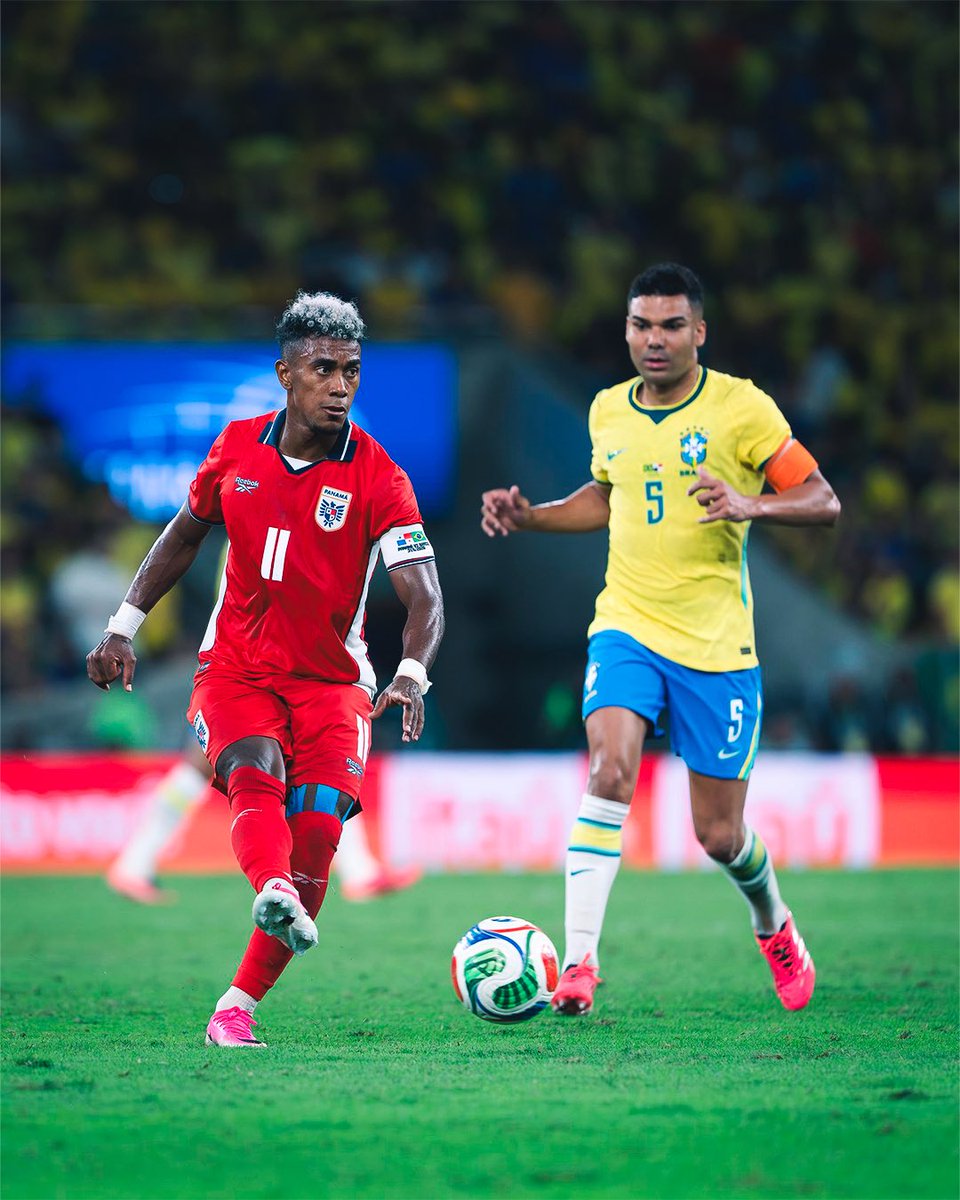 yoelbar23's tweet photo. Desde el templo sagrado del fútbol 🧠 
Que linda experiencia…
Gracias fútbol y gracias Dios por la dicha 🙏🏾
#maracanã #seguirpreparandonos #sueñocumplido #vamospanama🇵🇦 #Fé https://t.co/9xCAfc4lu8