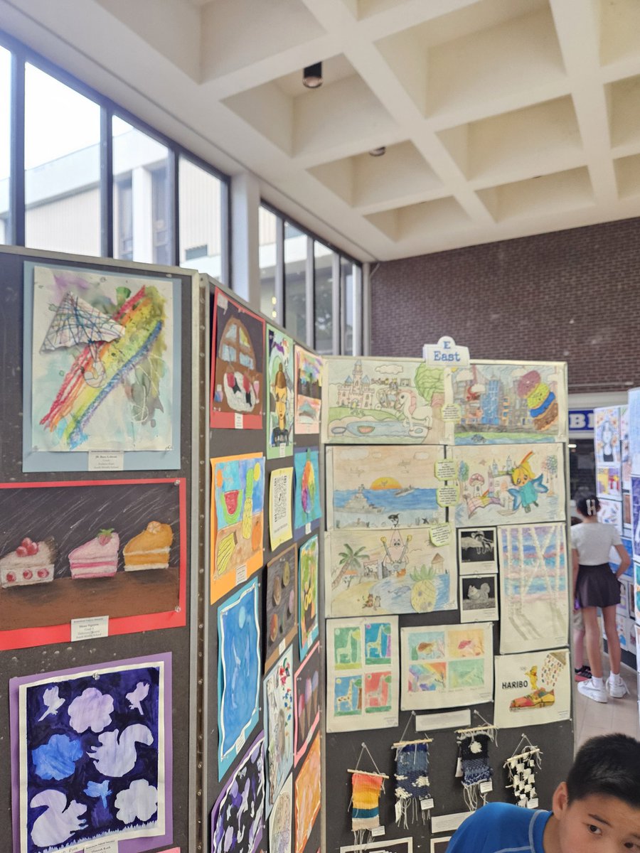 dringius1's tweet photo. There has been some wonderful community events over the last few weeks in Braintree. 

A favorite of mine is the Annual Artstravaganza, celebrating our students' accomplishments and excellence in music and visual art displays. 

Great work by all! https://t.co/8LfZVE5iFE