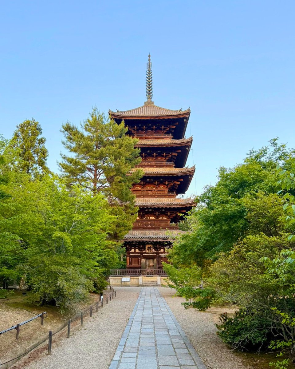 inspirato's tweet photo. We just wrapped our Best of Japan 2026 Experience 🇯🇵⛩️

From the energy of Tokyo to the peaceful views beneath Mt. Fuji, 20 members explored Tokyo, Hakone, Kyoto, and Osaka together, bonding over private temple evenings, kimono fittings, unforgettable meals, and shared moments along the way.

Highlights included a stay at Gora Kadan Fuji with private onsens and stunning Mt. Fuji views, plus an exclusive after-hours evening at Ninna-ji Temple in Kyoto.

With seamless stays across Four Seasons properties and incredible guides throughout the journey, members were able to fully immerse themselves in the experience and leave with new friendships, future travel plans, and plenty of lifelong memories.