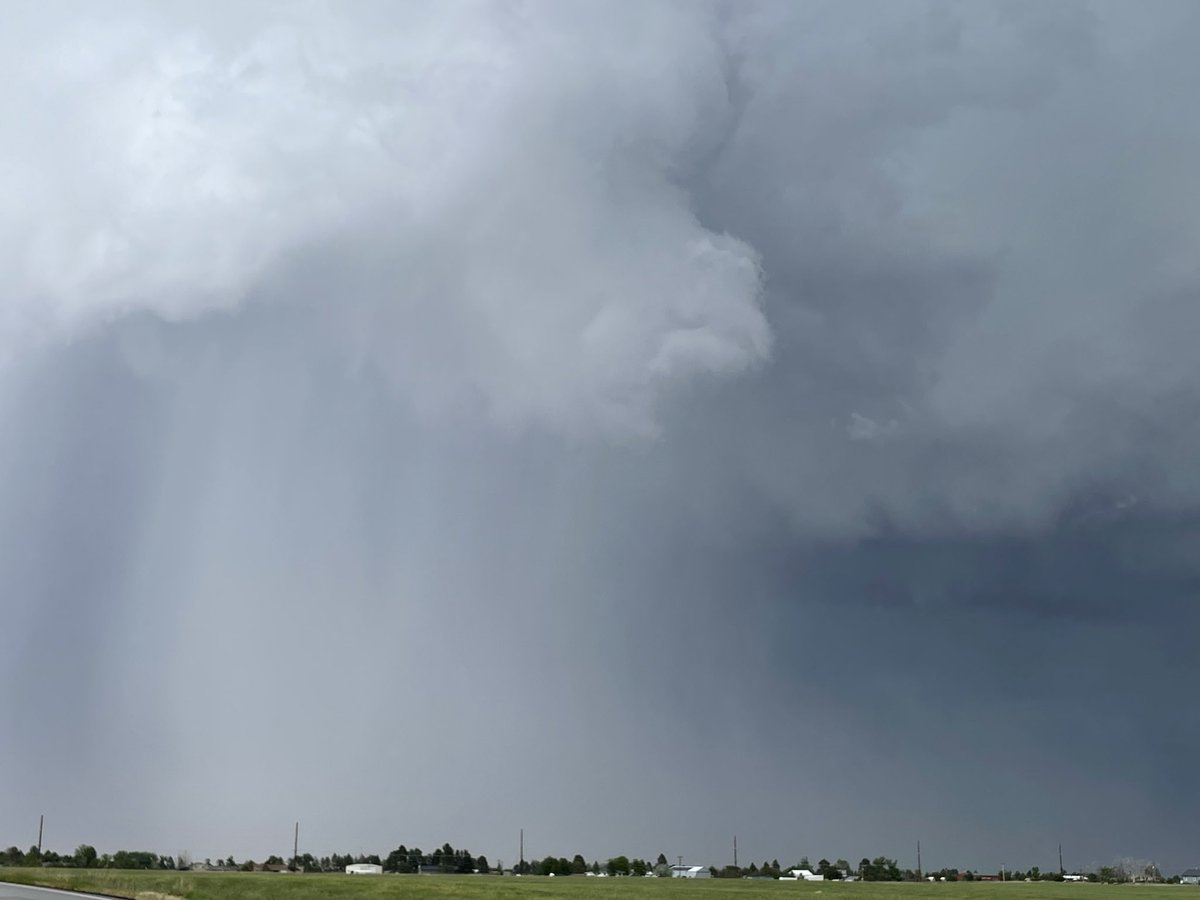 sdantwx's tweet photo. A collection of phone captures from today’s mildly entertaining funnel cloud outbreak across the palmer divide 🤷‍♀️ https://t.co/xX2o4Gpzb9