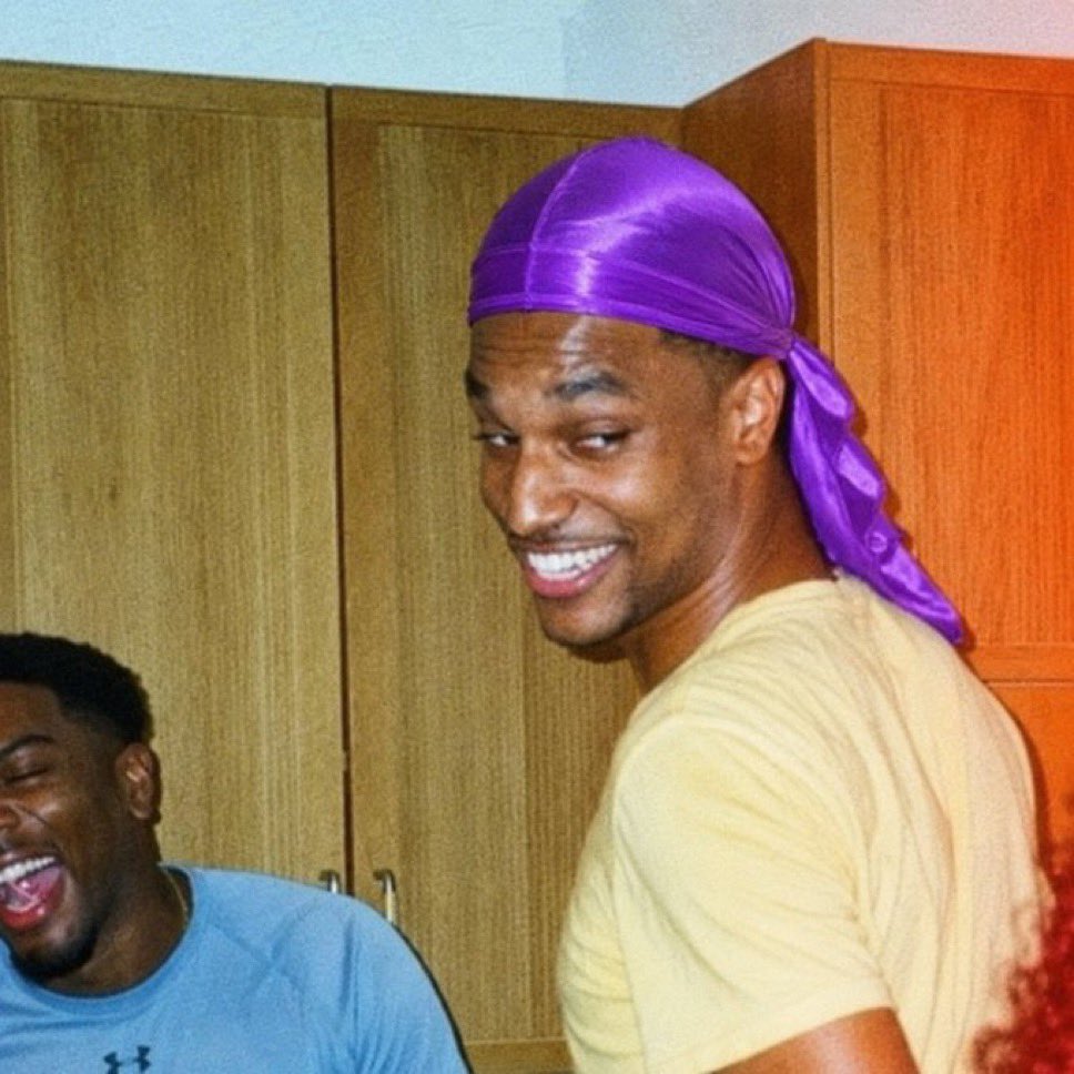 Moniggamonad's tweet photo. @blknoiz06 hey ansem buy $monigga and belong to a gang for the first time in your life

durag stays on https://t.co/qwgpgu0WYV
