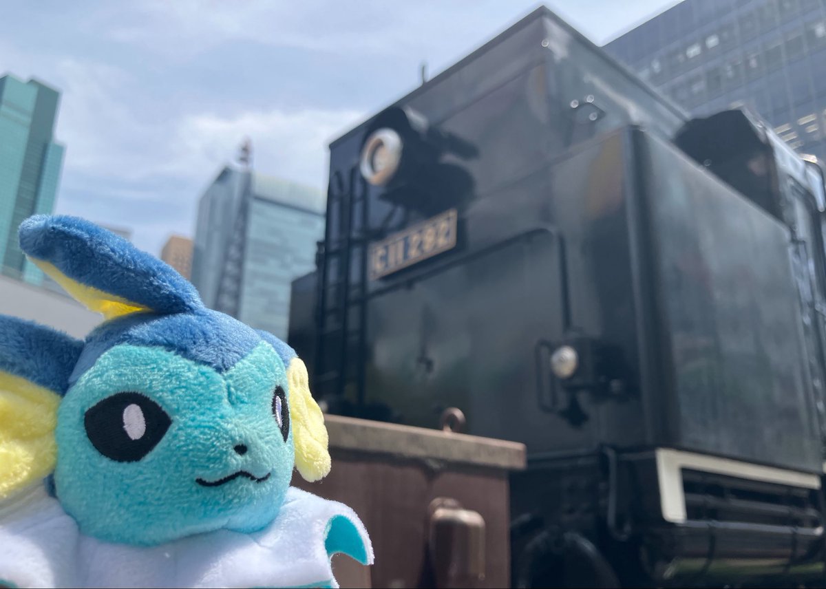 Choco_Mint_Poke's tweet photo. スタンプラリー本当は全箇所で写真撮りたかったけど、結構時間かかってしまいそうだったのでこれだけ😂📸

昨日だけで30km以上歩いたらしい👣 https://t.co/3sxqEYmGtC