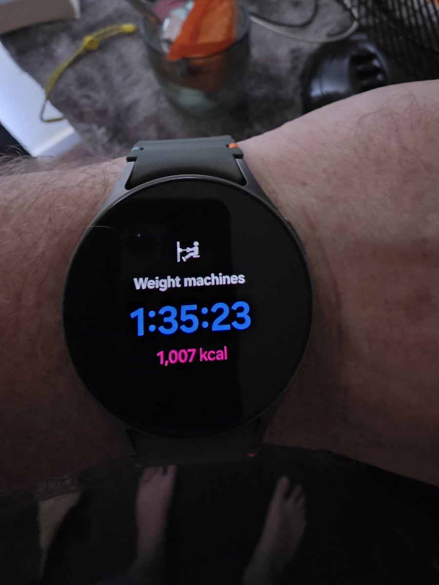 HydroCrypto's tweet photo. @anymanfitness I average 600 from an hour of weights. https://t.co/LiXa7QrPPF