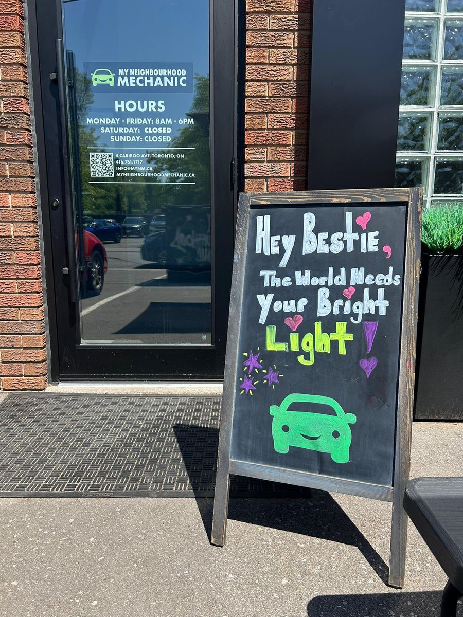 mnmtoronto's tweet photo. A little reminder: you’re probably the ray of sunshine someone needs in their day 😎☀️ Hope your week gives you that energy right back 💚 #PositiveVibes #MondayMotivation #CommunityLove https://t.co/fKXenNlHXW
