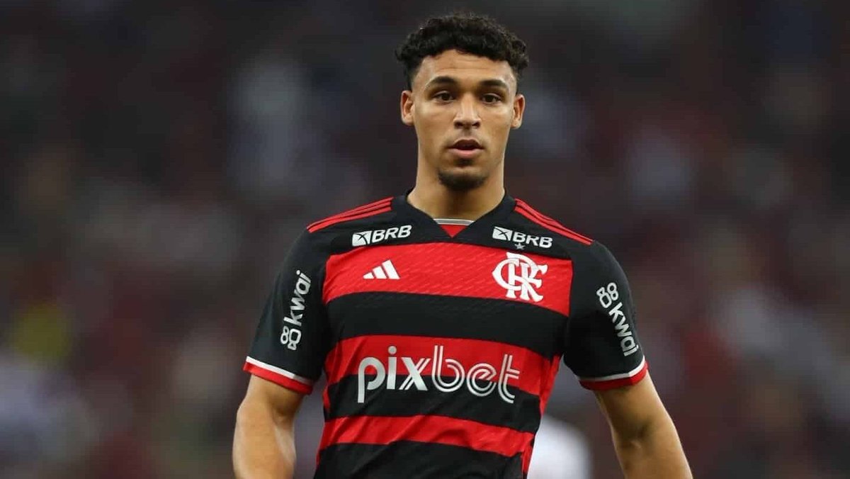 teusguimar's tweet photo. Uma curiosidades? 

Leo Duarte será o terceiro 'garoto do ninho' no elenco atleticano. Tendo jogado, inclusive, com Reinier em 2019. 

Além dele, Reinier e Victor Hugo também foram revelados pelo clube carioca. https://t.co/FtImedap2q