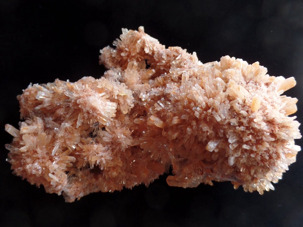NomadSprtJewlry's tweet photo. This is #creedite from Mexico 🇲🇽 Feel free to like, comment, share, follow ☮️❤️😃 Visit our Etsy shop to view our selection. Here’s the link:

https://t.co/fhHFBip9c4

 #gem #gems #gemstone #gemstones #mineral #minerals #rock #rocks #stone #stones #crystal #crystals #jewelry https://t.co/RsVXgy2wHt