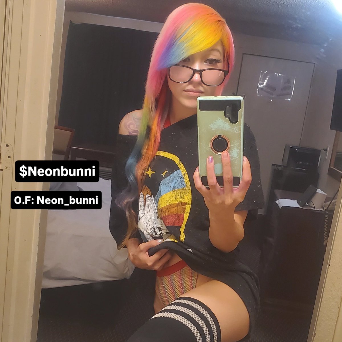 Neon_Bunni tweet media