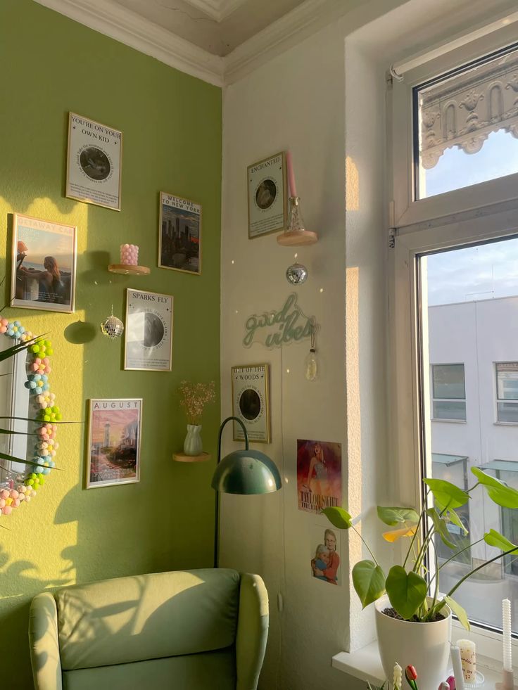 greenvibe's tweet photo. A cozy green aesthetic where every detail feels calm and alive. https://t.co/fkoSWJwrHj
