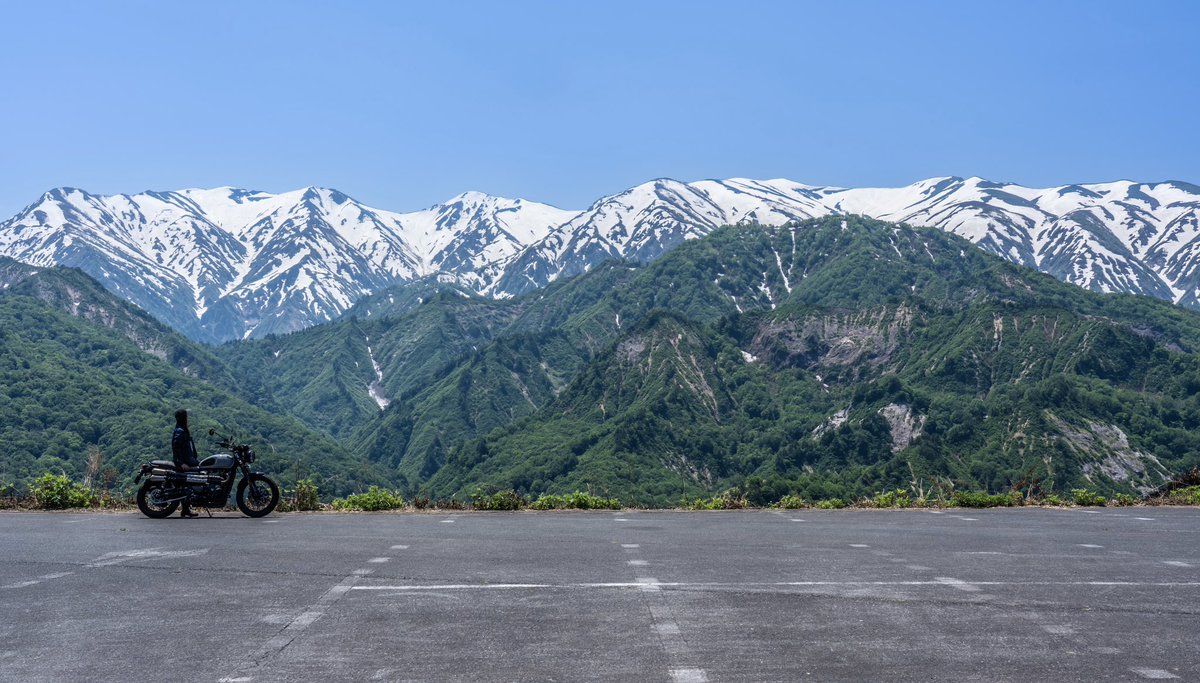 saitamajoshi's tweet photo. #5月を写真4枚で振り返る

①GW北海道後半戦
②新潟・山形から見る新緑の飯豊連峰
③福島の田んぼと夕日
④能登半島

今月も素晴らしい景色を見ることができ��した😆✨✨✨ https://t.co/5vh0xBNOfr