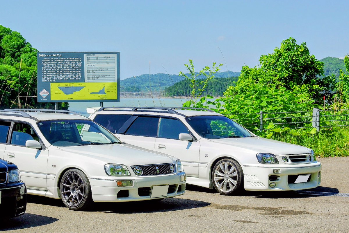 WTF144's tweet photo. キューマルお疲れ様でした！

イベントの後はみんなでシューパロダムまで走って記念撮影。

​天気も最高で、大自然の中に佇むステージアたちのシルエットがたまりません🤤
楽しい時間をありがとうございました！
​#stagea #stagea260rs #wgnc34 #c34 #autechversion https://t.co/93W6pILMQM