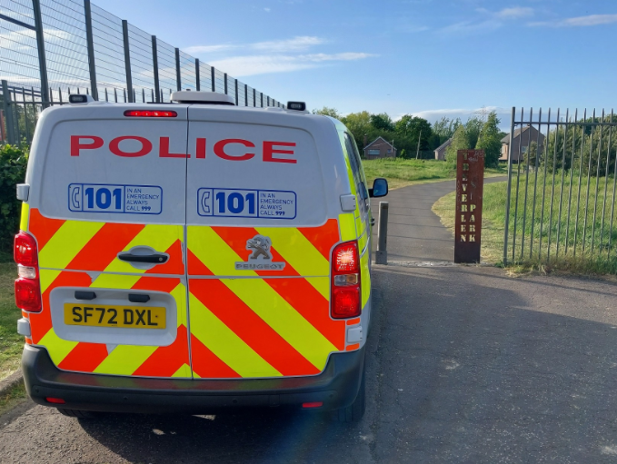 PSOSNEEdinburgh's tweet photo. #NECPT have been on patrol keeping people safe over the weekend, focusing on anti-social behaviour and where encountered, officers robustly dealt with offenders. If you see us on patrol, please come and have a chat. 
#CommunityPolicing
#FootPatrol https://t.co/WsOOiCojUB