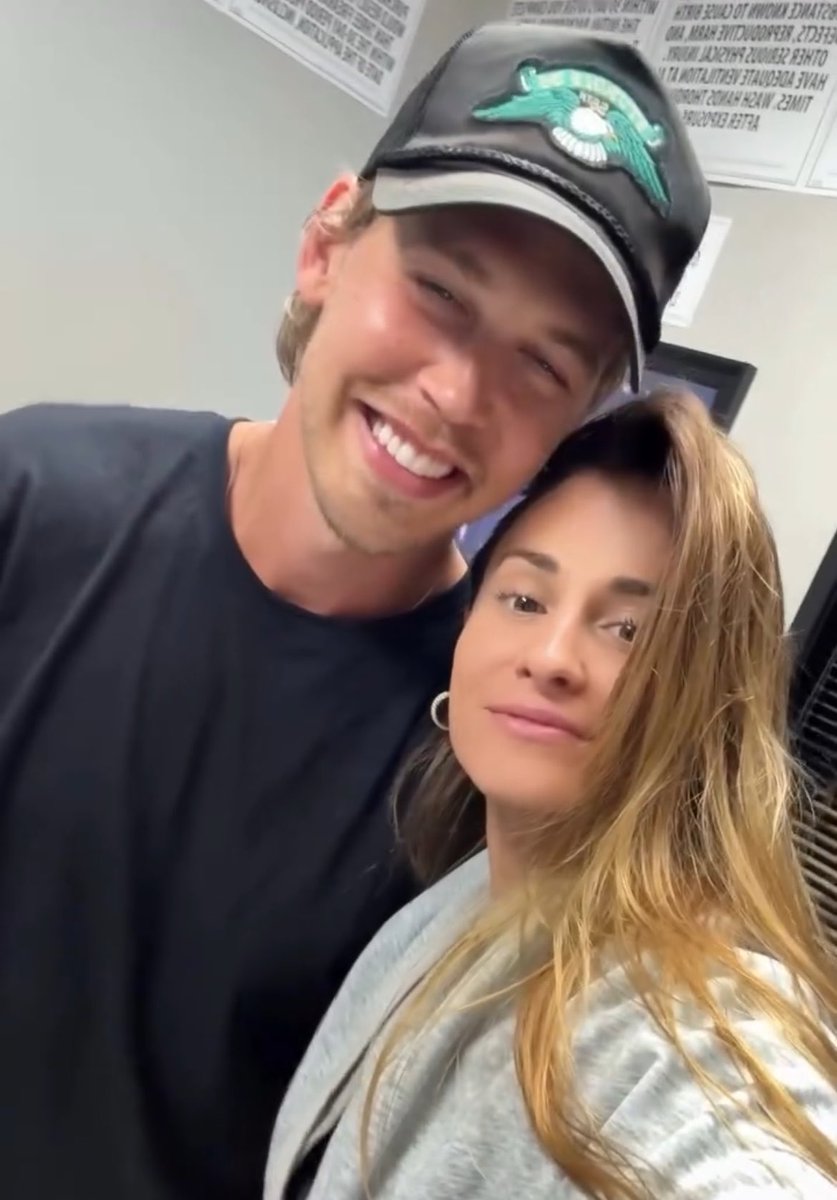 butlerbliss_'s tweet photo. Austin Butler via Tetiana Gaidar’s IG stories 🎥 https://t.co/KtAVQ2Vtu9