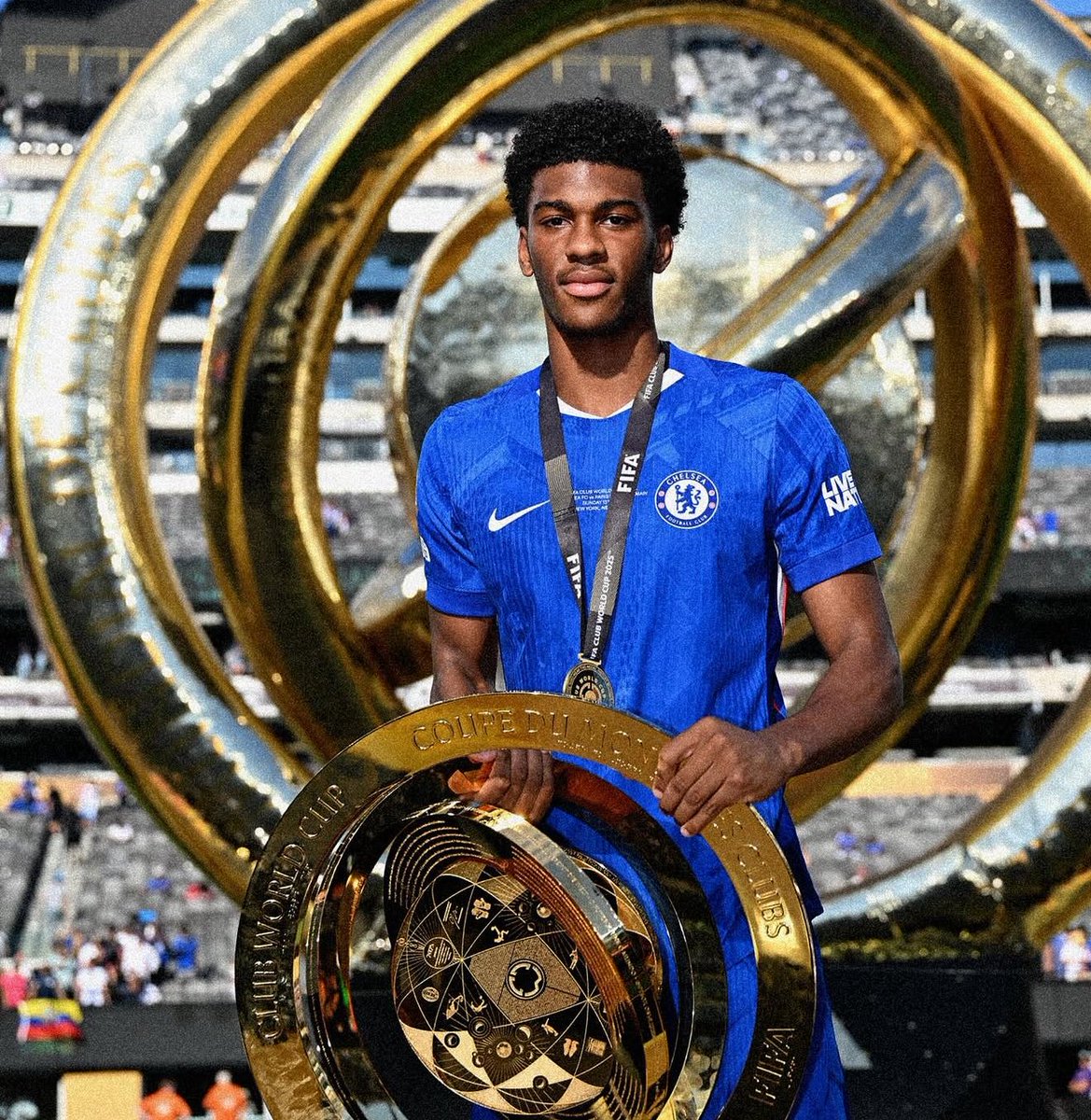 ChelindFootball's tweet photo. Josh Acheampong akan TETAP di Chelsea. Keputusan pertama yang dibuat oleh Xabi Alonso dan Chelsea bersama-sama.  

(@FabrizioRomano) https://t.co/FDBPxoC7W0