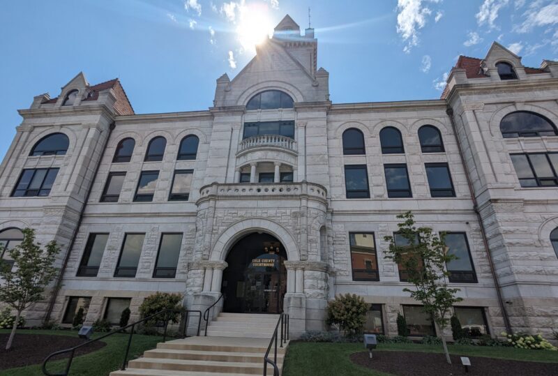 Missourinet's tweet photo. Cole County judge rules Kehoe’s tax cut plan can stay on August election ballot
https://t.co/Y57n9Er1CQ https://t.co/6aI6tEDKbj