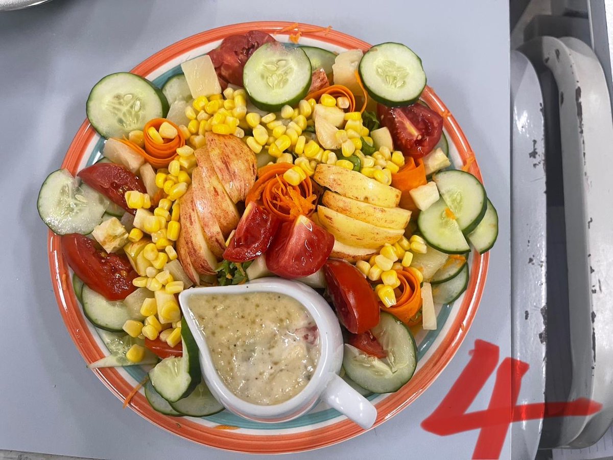 NorthGateCol's tweet photo. The Food Tech club’s theme this week is salad and homemade dressings! They did a great job! https://t.co/CsMxINbuXS