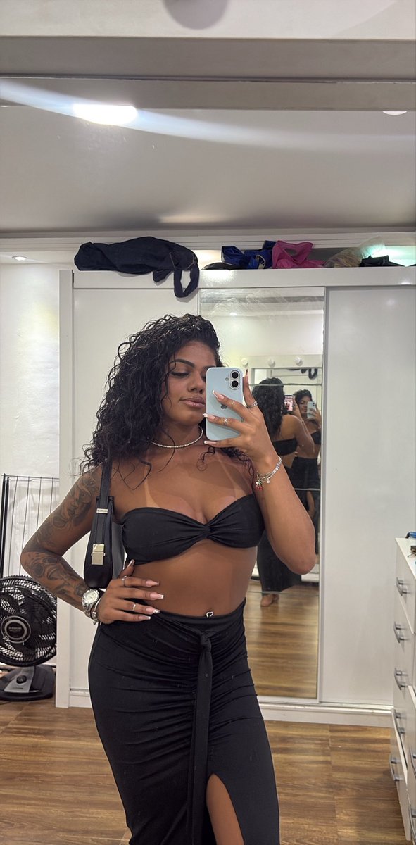 lvesemilly's tweet photo. Pra não ficar na galeria🤷🏾‍♀️ https://t.co/mMMoi8iq7S