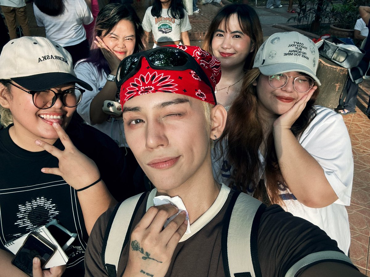 axisphere's tweet photo. CRAW with C sa CRAW, Caizer!! with pogiiiii!! ✅🧡 @rukonnect @caiolve_ @haroyaaa 

6ENSE FURRIES DE MAYO 
#FurriesDeMayo2026
#6ENSEatQCMemorialCircle
@6ENSEofficial #6ENSE https://t.co/JEPTM8ik6c