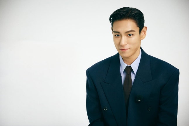 Kpop_Herald's tweet photo. #TOP set to hold a free fan meeting in Japan. 🎤

The event will take place on July 9 at 6 PM at PIA ARENA MM in Yokohama. 

#TOP https://t.co/3zwiuIsexZ