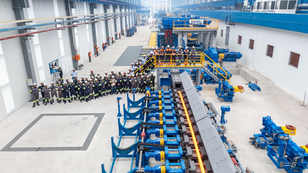 TYASA42's tweet photo. TYASA inaugura la primera fase de su proyecto de Aceros Especiales y alcanza una capacidad de producción de 1.6 millones de toneladas anuales.
#IndustriaMexicana #AceroMexicano #AcerosEspeciales #SBQ #OrgulloTYASA #FuerzaTYASA #IndustriaSiderúrgicaMexicana https://t.co/NQGSIswRiA