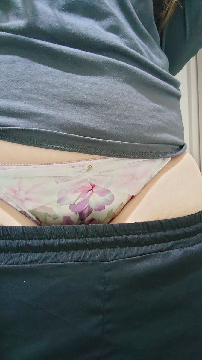 y1840956586021's tweet photo. おはよう~雨だね https://t.co/s0j5d3V0RM