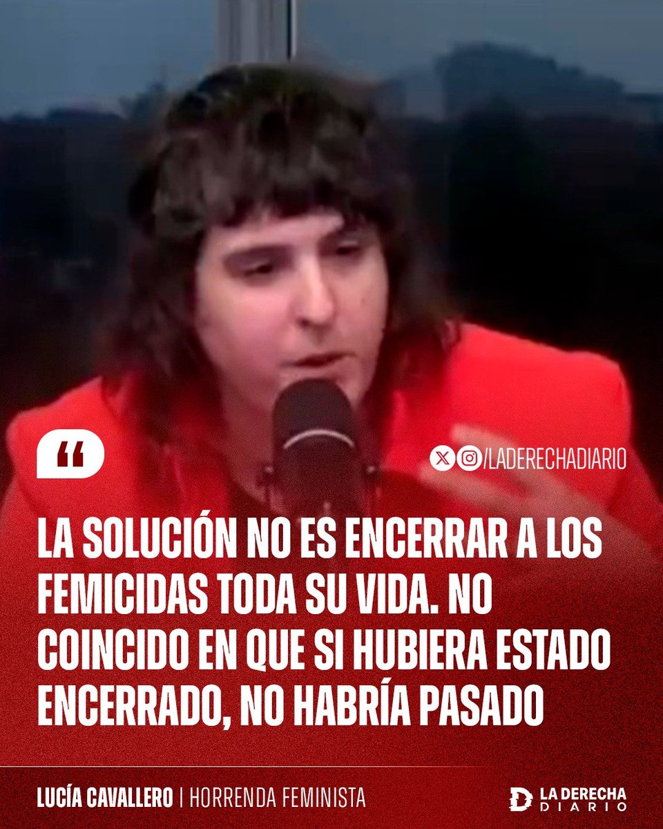 laderechadiario's tweet photo. 🚨🇦🇷 | ENFERMA MENTAL: La horrenda feminista radical Lucía Cavallero culpó a Milei por el asesinato de Agostina Vega y afirmó que "la solución no es encerrar a los femicidas toda su vida. No coincido en que si hubiera estado encerrado, no habría pasado". https://t.co/DKr9zDjopY