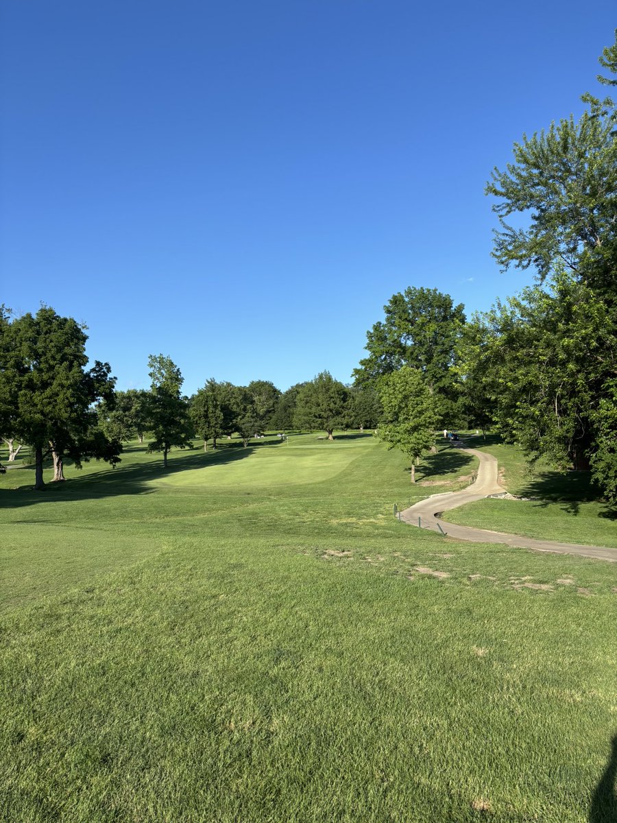 CoachWern's tweet photo. Mondays in the summer https://t.co/sE8s8x3Na8