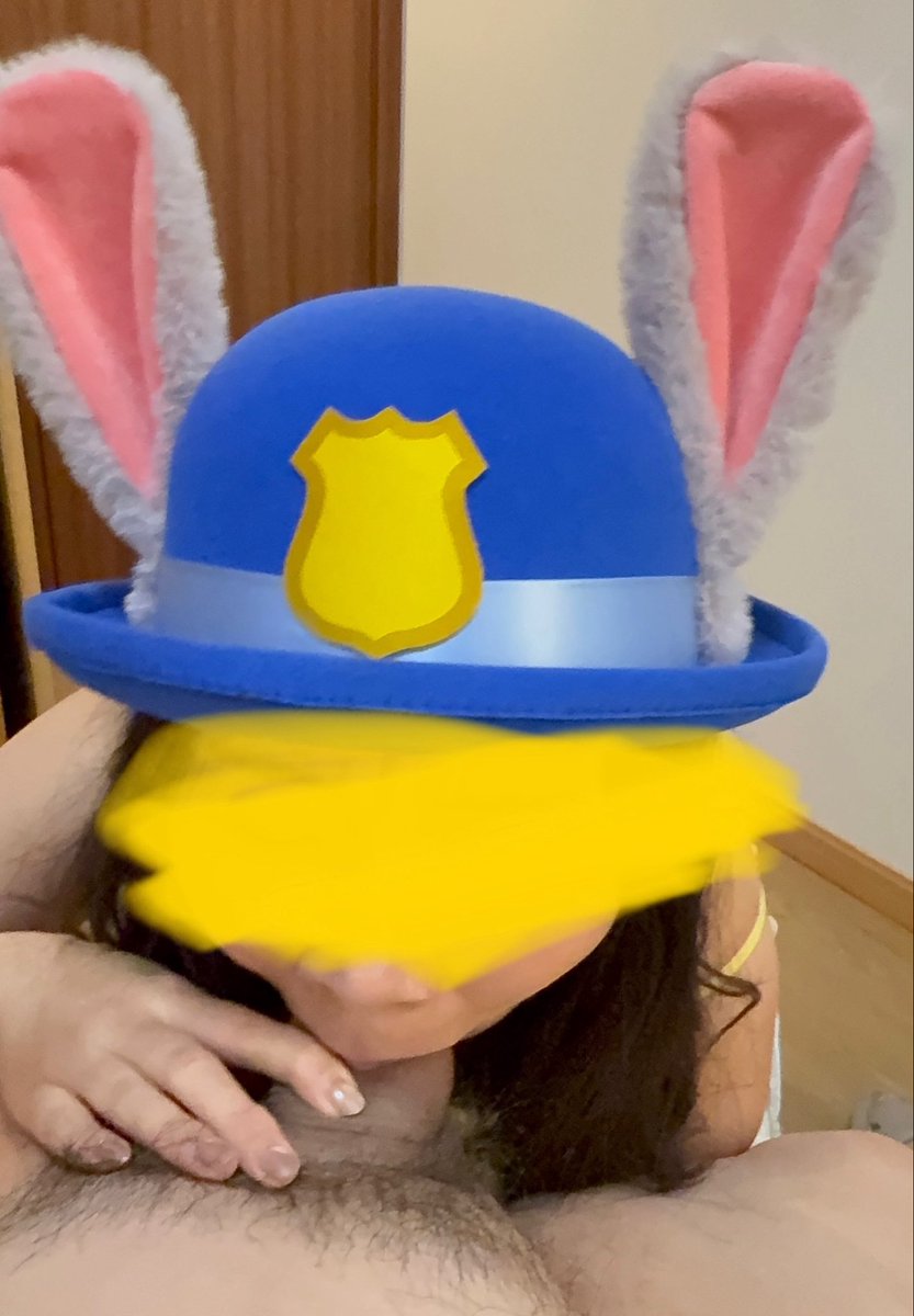 cutepuppylav's tweet photo. @AsianSwings4 🐰🐰🐰有的吃有的玩就是小朋友最开心的事情 https://t.co/s8oOMZlHxh