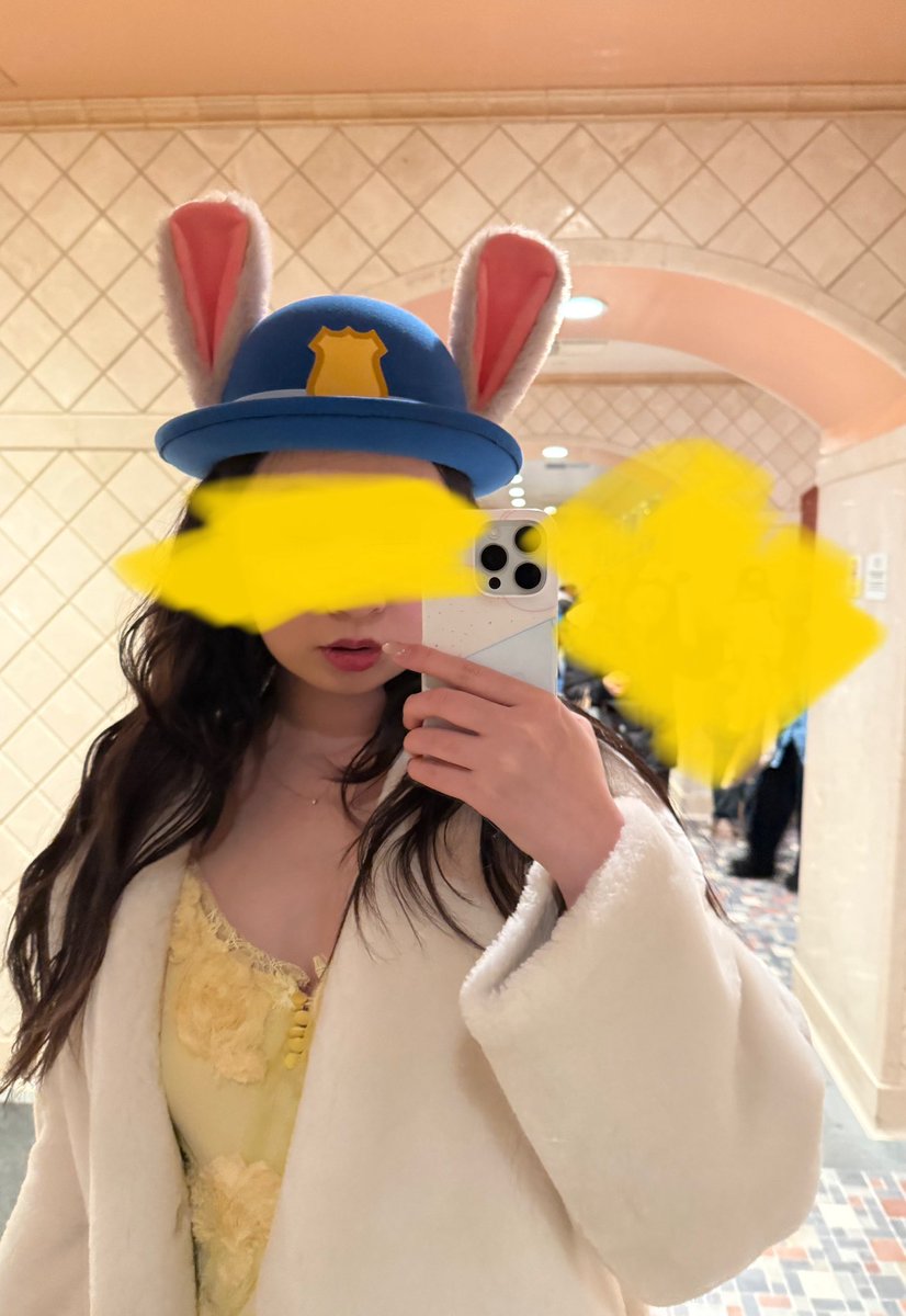 cutepuppylav's tweet photo. @AsianSwings4 🐰🐰🐰有的吃有的玩就是小朋友最开心的事情 https://t.co/s8oOMZlHxh