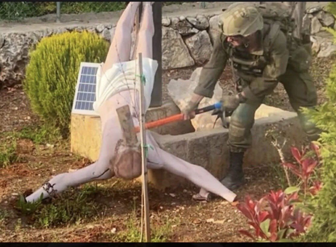 Jay8ird76's tweet photo. @Eyalo365 @POTUS @WhiteHouse IDF or Hezb? 🤔 https://t.co/GRNY2zP0d6