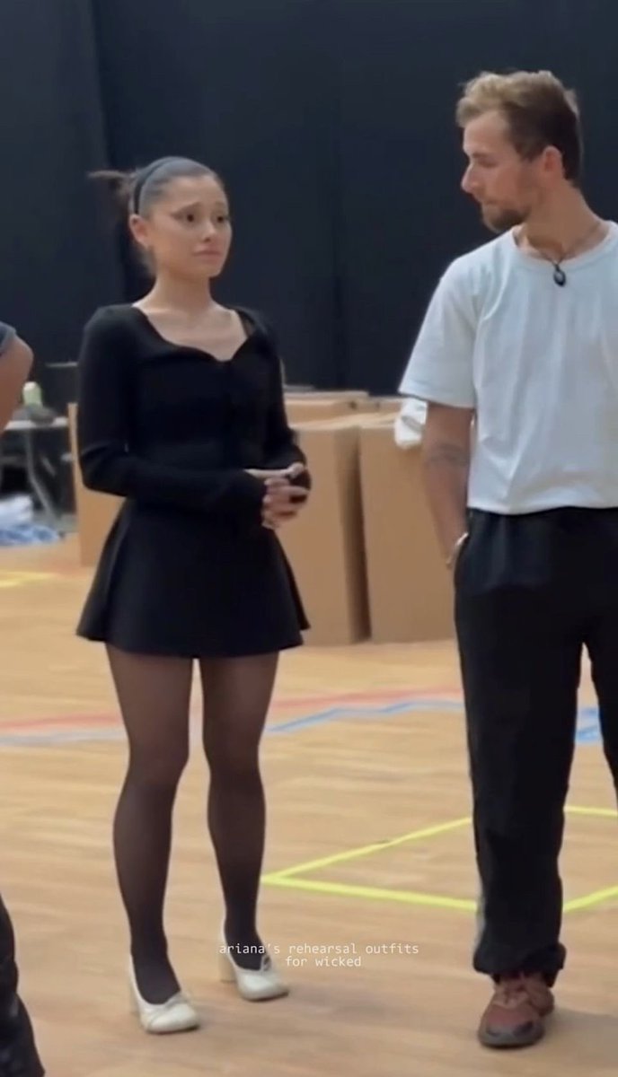 icantbeneedy_'s tweet photo. the legs 😮‍💨 https://t.co/gT4libGx1H