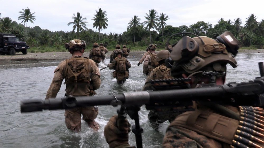 MRFDarwin's tweet photo. U.S. Marines with 1st Bn., 5th Marines, MRF-D, and members of the AFP conduct a live-fire exercise as the final event of MAREX26 near Cotabato City, Mindanao, Philippines, May 28, 2026. (📸Staff Sgt. Bryant Rodriguez)
#MAREX26 #MarineExercise2026 #AFP #USMC #MRFD #MRFSEA https://t.co/lSoz76nJOQ