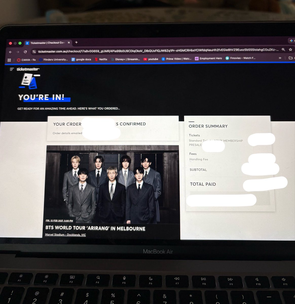 pjkluvr's tweet photo. SEEING BTS WITH MY BEST FREIND @H0NEYT4E8 WHAT THE ACTUAL FUCK IS LIFE 😭😭😭😭😭💜💜💜💜 https://t.co/vrU1ySFSR8