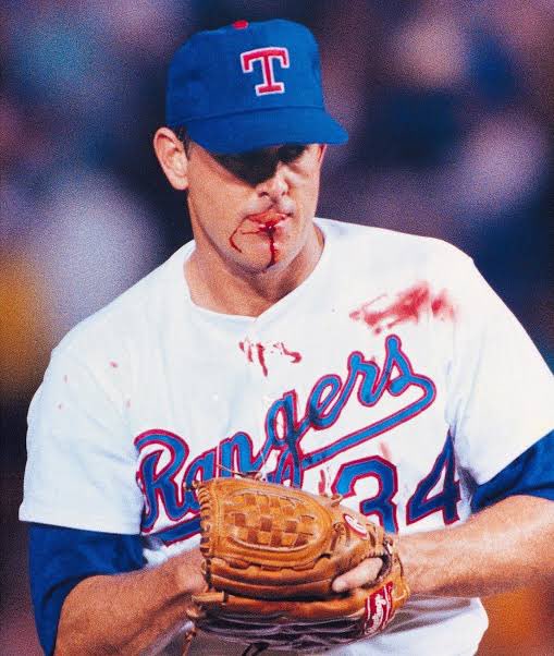 ClubLevelCards's tweet photo. @TalkinBaseball_ Busted lip and had to leave the game, smh. They don’t make em’ like they used to https://t.co/ZdyxUBLVPt