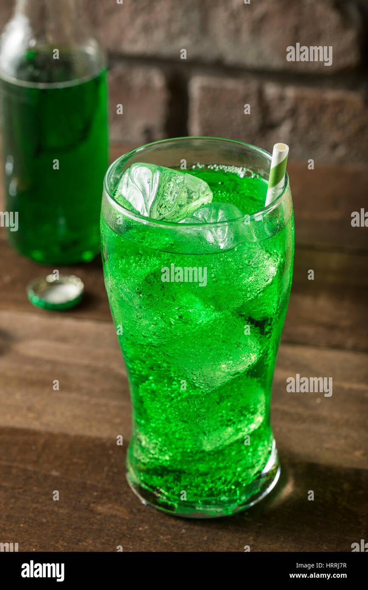 the_angler_mann's tweet photo. Nothing better than a glass of #Soda...🥤  Except maybe #Friends 😄 #Yep #ImArospec 🌈 https://t.co/av3VgOHDON
