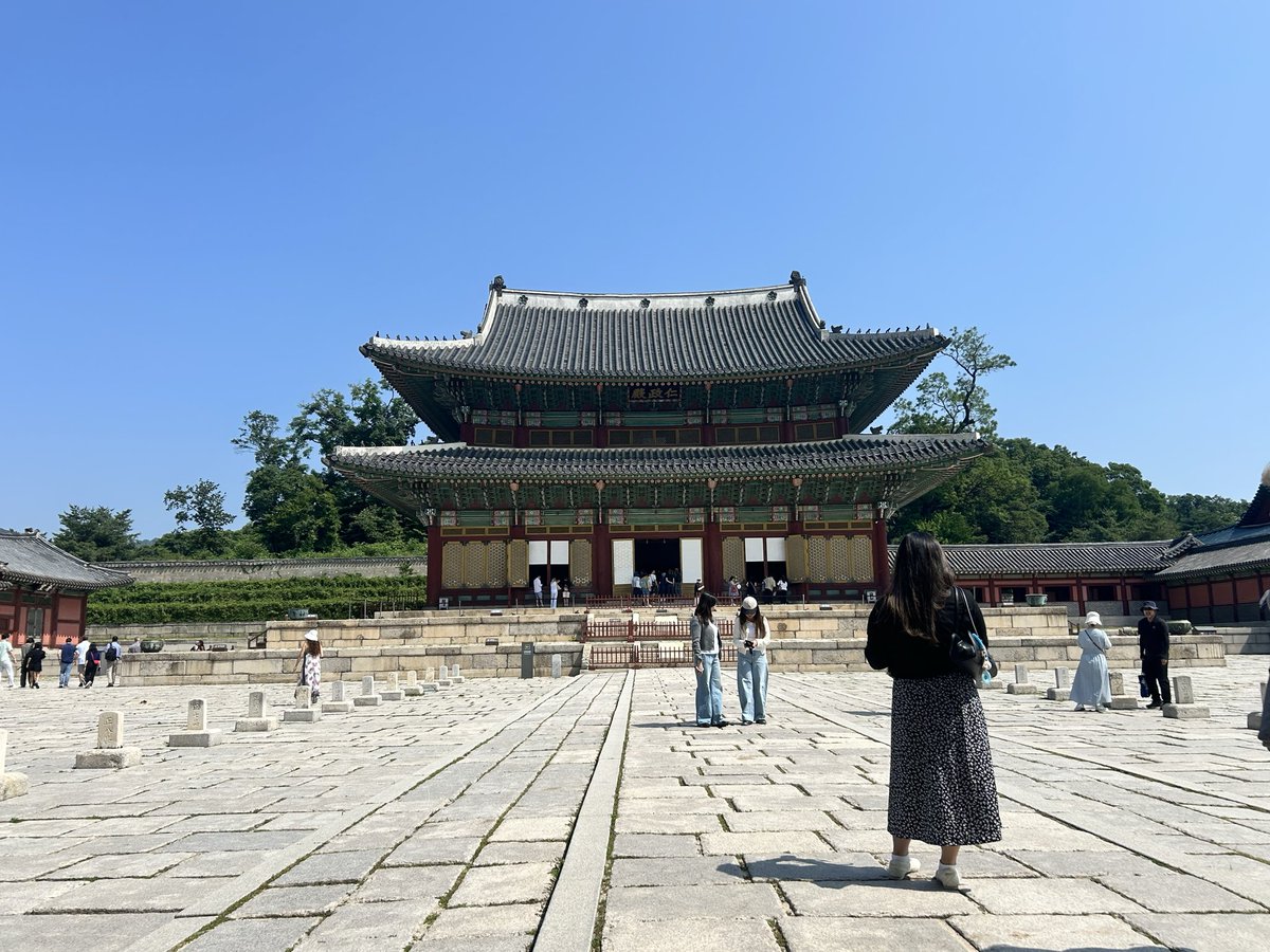 kinakonoitte's tweet photo. 第3代朝鮮王朝の太宗が建てた昌徳宮。とても綺麗！ https://t.co/J8eTFNlDNv