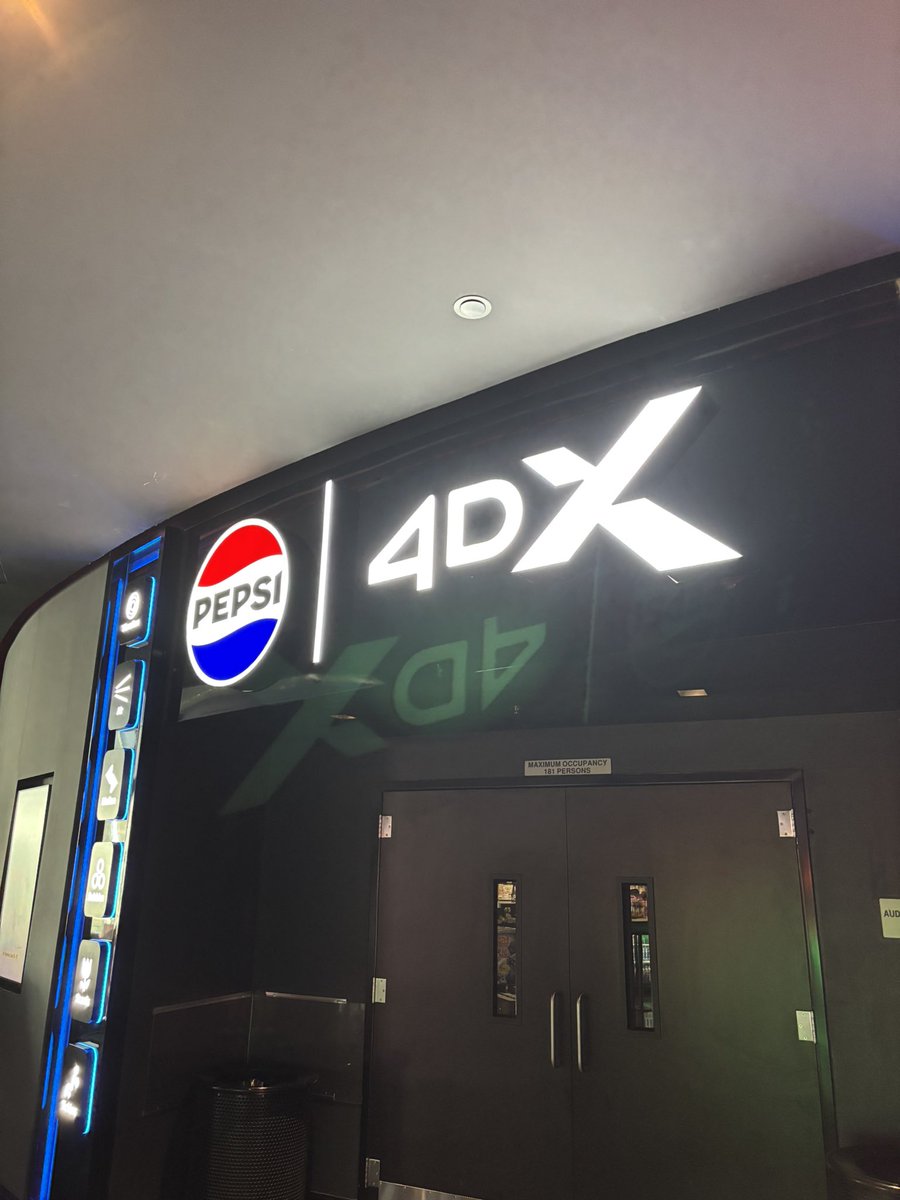 imsnoope's tweet photo. #nw backrooms again but in 4DX https://t.co/QeqQ3TVnI1