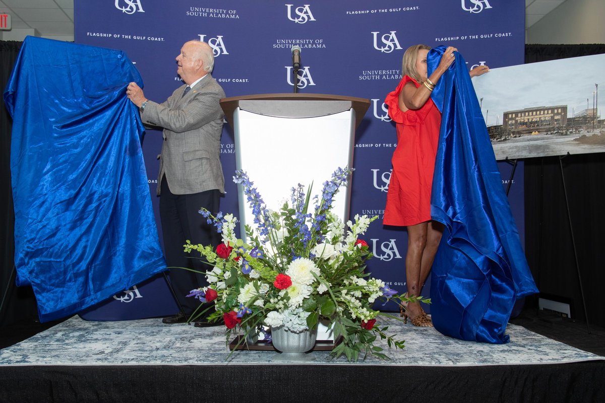SouthAlabama's tweet photo. Help us celebrate Dr. Erdmann's legacy by donating to the Loyal, Strong &amp; Faithful Fund, or the Joel and Tina Erdmann Scholarship fund. 

Gifts of $2,500 or more will receive recognition on a plaque in the Joel W. Erdmann Athletic Facility.

Donate here: https://t.co/nt6MWnU5HV https://t.co/uno6aiColU