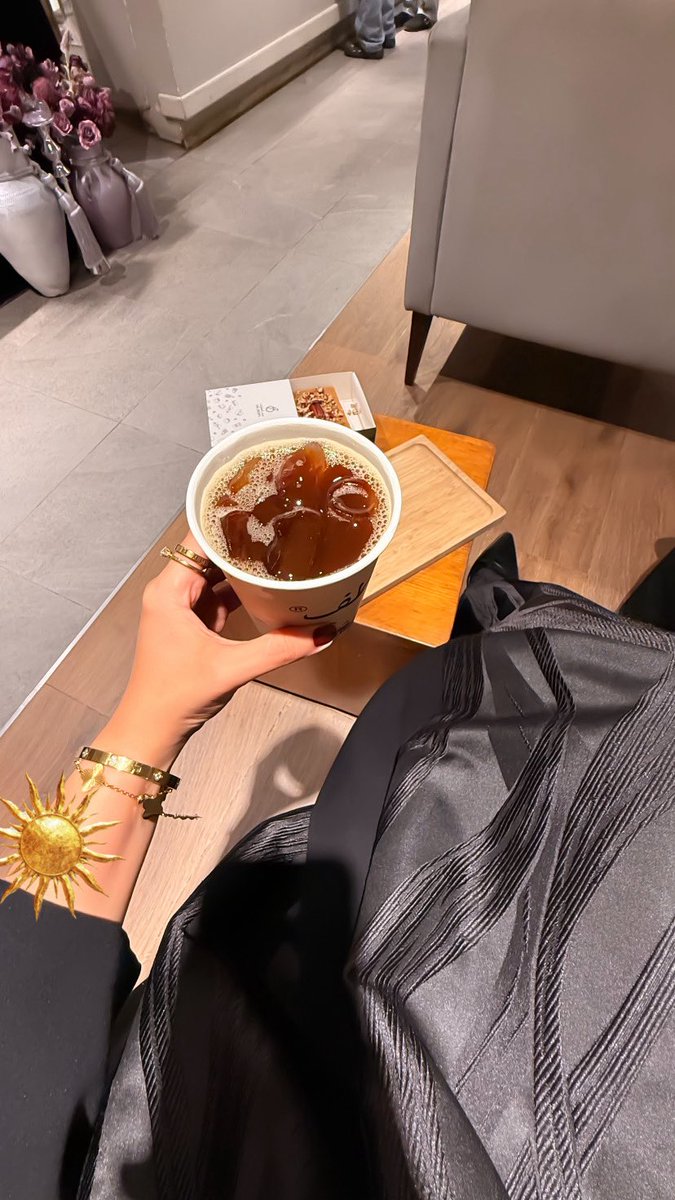 1uii22's tweet photo. قهوة العيد المتأخرة جدا 🥰 https://t.co/RaSNDQP0bl