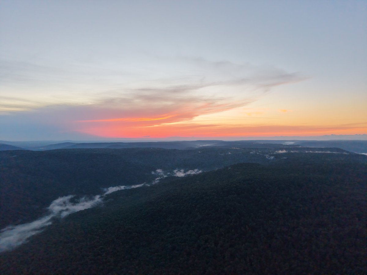 Daniel_Harbin's tweet photo. Beautiful sunset in Trenton, AL this evening #AlabamaWeatherNetwork #alwx #valleywx #HUNwx @spann @BenSmith_WHNT @weswyattweather @simpsonWVTM13 @AriWeather @DrewMcCombs @wxhistorian @Sadiemorristv @monsoonchaser @StormTrack9Bill @DanielleDozier @WEATHERmanBURKE @jeffcastlewx https://t.co/TsXTurs93M