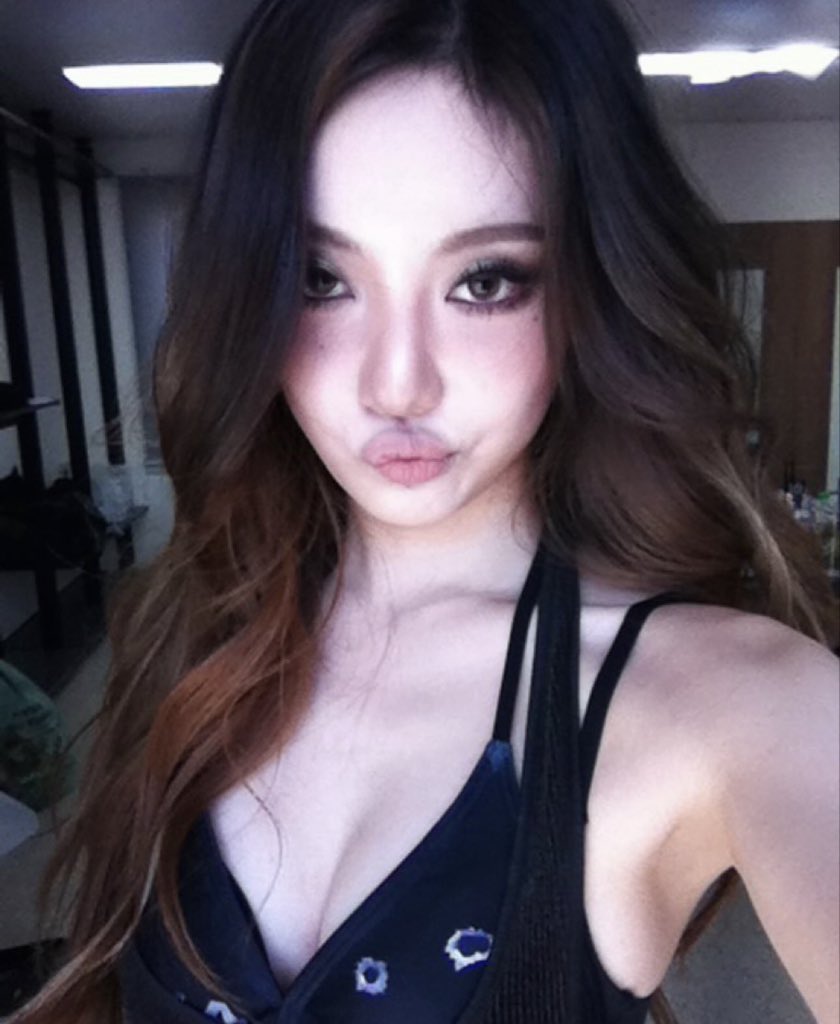 bluenightjx's tweet photo. 😗 https://t.co/lLl7IyyB6f