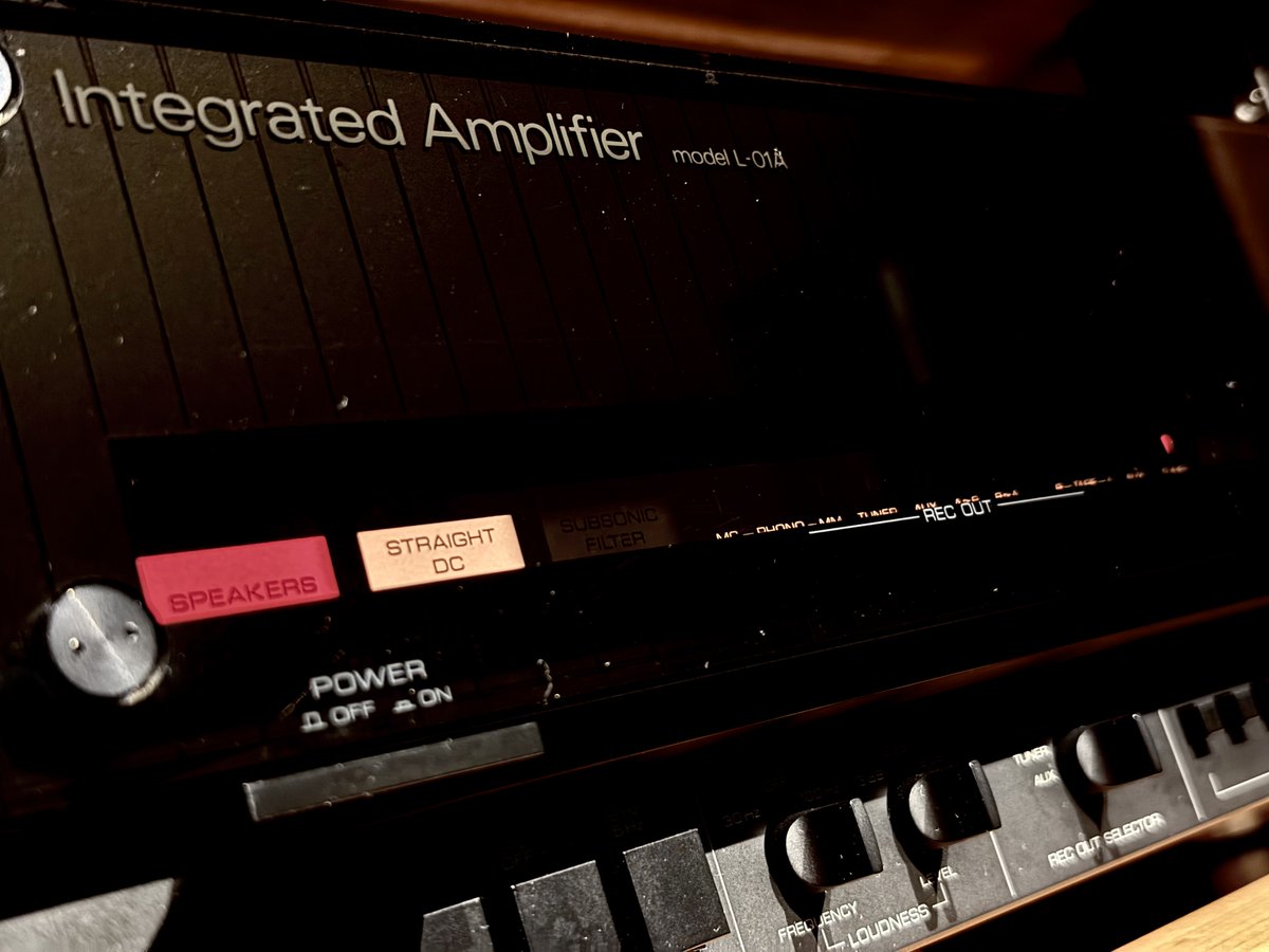 CraftedAudioJP's tweet photo. 【Crafted Notes更新】
KENWOOD L-01A フルメンテナンスの記録を公開。Lシリーズの口火を切った名機を、不動品から完全復活させました。電源トランス別筐体、非磁性体へのこだわり——当時のTRIOの執念が詰まった一台です。
https://t.co/IyYJreTlPU
#KENWOOD #L01A #TRIO https://t.co/h9JlKSRPLe