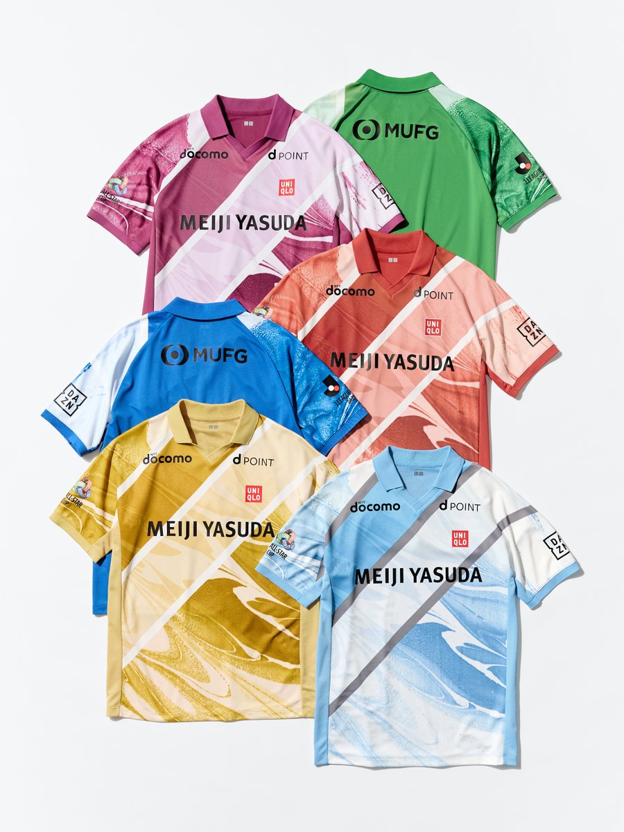 UNIQLO_JP's tweet photo. ⚽️⋱ オンラインストアで好評販売中⋰⚽️
ＪリーグオールスターDAZNカップ
レプリカユニフォーム
 
同商品を6/13(土)の試合会場においても販売いたします。　（キャッシュレス決済のみ）
会場でご購入いただいたレプリカユニフォームは、当日会場に設けられる「ネーム＆ナンバー圧着サービス」ブースにおいて数量限定で、 選手名＆選手番号をプリントするサービスを実施します。
https://t.co/qC3unHIedw
※プリントサービスは有料となります。
※ユニクロオンラインストアで販売する商品は、背番号や選手名のプリントはありません。
