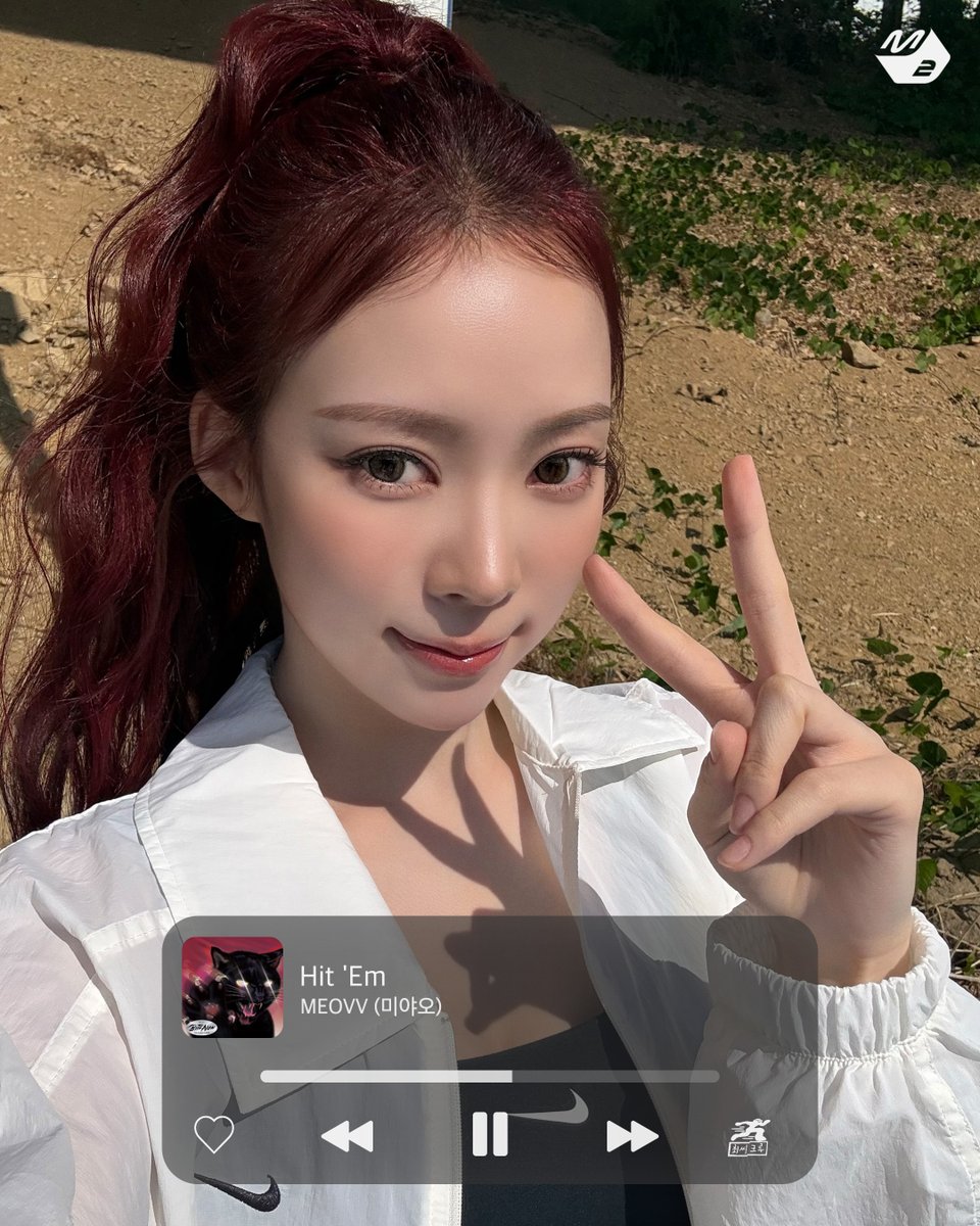 M2MPD's tweet photo. [ 𝙍𝙪𝙣𝙣𝙞𝙣𝙜 𝙋𝙞𝙘𝙠𝙨 🏃 ]
MEOVV 나린&amp;엘라의 러닝 최애곡

🎵 Hit 'Em - MEOVV (미야오)
🎵 I Got You (I Feel Good) - James Brown &amp; The Famous Flames

<최씨크루> 미야오 나린&amp;엘라 편
6/6(토) 저녁 6시 M2 유튜브 최초 공개!

#최씨크루 #미야오 #CHOI_CREW
#MEOVV @OFFICIAL_MEOVV https://t.co/H7MBpTBY70