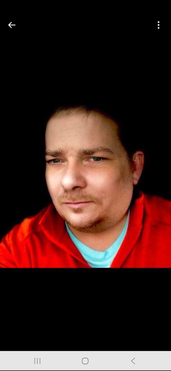 SticksofmanMan's tweet photo. @Mattpetti32 only people that look like this, (fucking weird morons)  think that https://t.co/GzBL4ggfI6