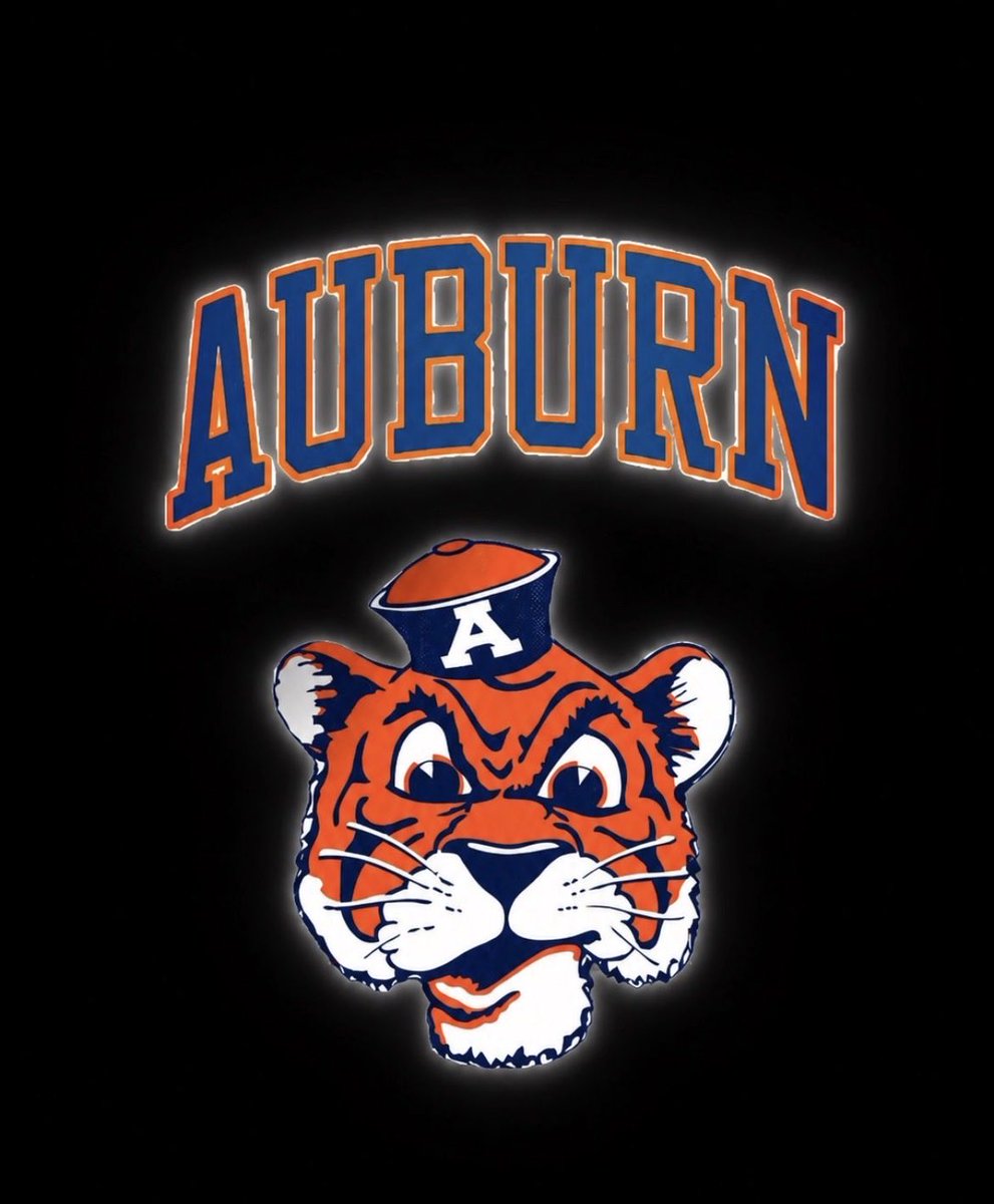 CBarrett005's tweet photo. Blessed to receive an offer from @AuburnFootball! @CoachHoodie @CoachCKap @CoachGolesh @CoachParkerBall @CoachMicahJames @CoachTWils @knightsnclones @AundraMeeks @GregSmithRivals @TomLoy247 @AllenTrieu @SWiltfong_ @AWilliamsUSA @TheUCReport @innov8ivebyRyan @TheStrengthU https://t.co/BKRPiiv0bQ